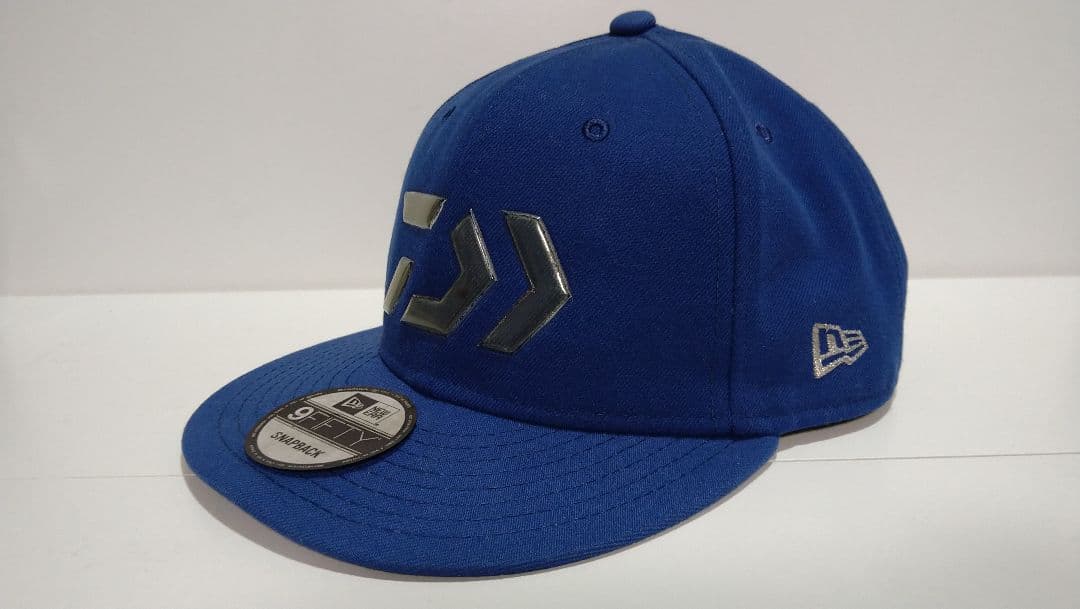 か*ー様 NEWERA　Daiwa 帽子青　 銀マーク