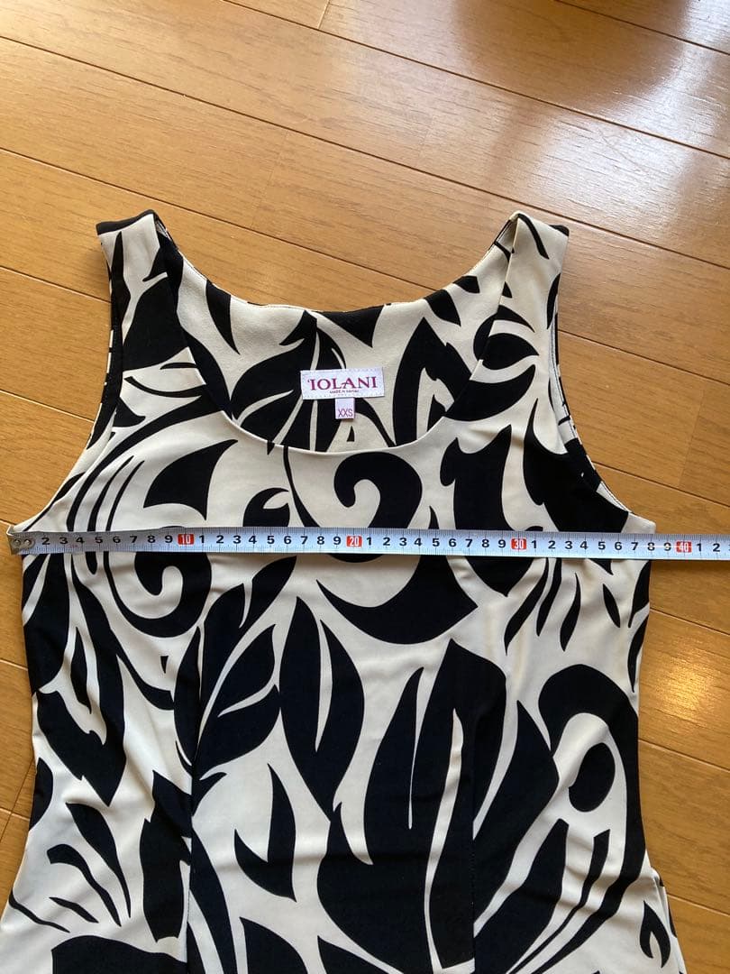 IOLANI フラロングドレス XXS アイボリーとブラック総丈127cm
