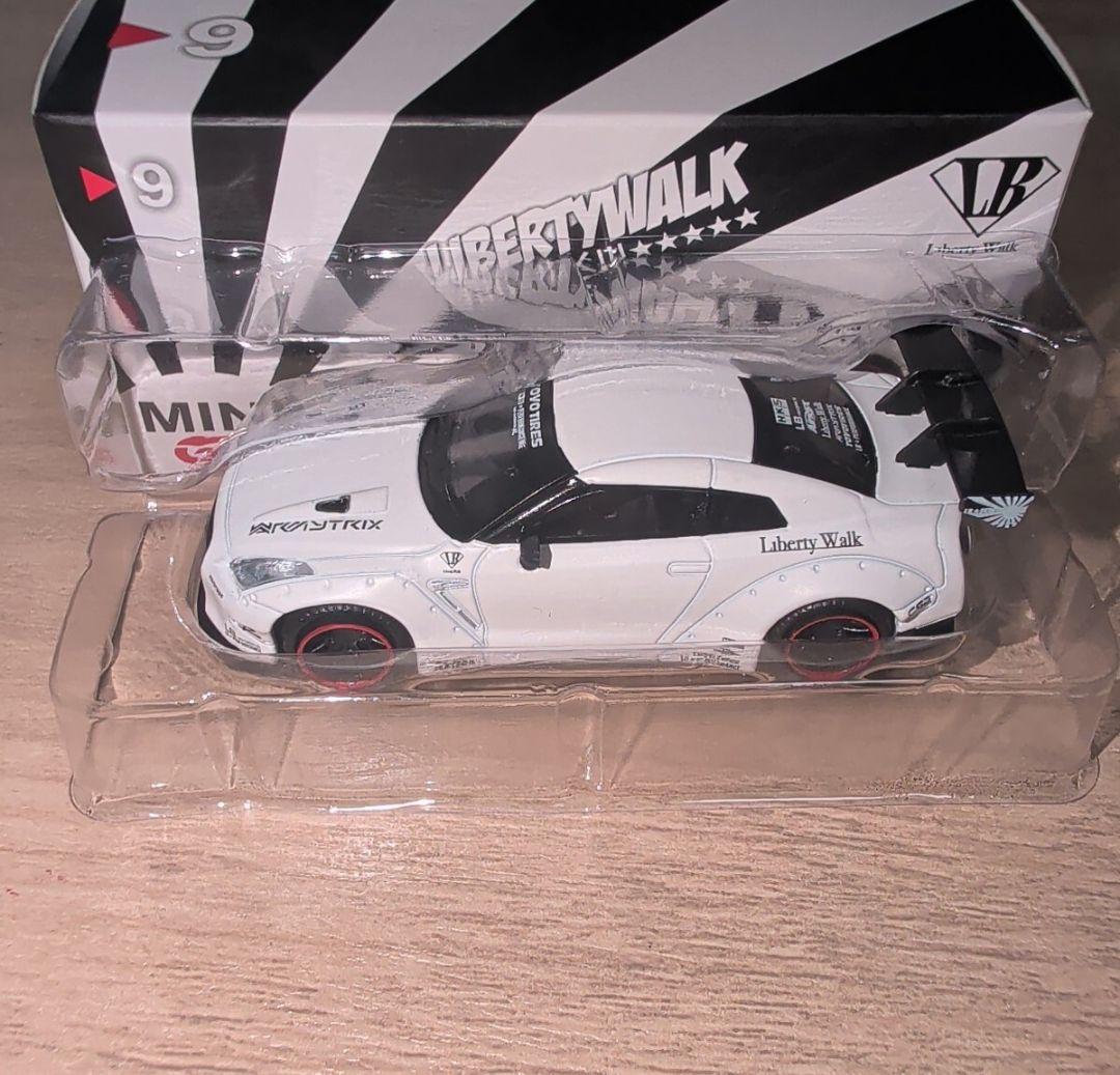 ミニカー MINI GT LB Works Nissan GT-R Matte White