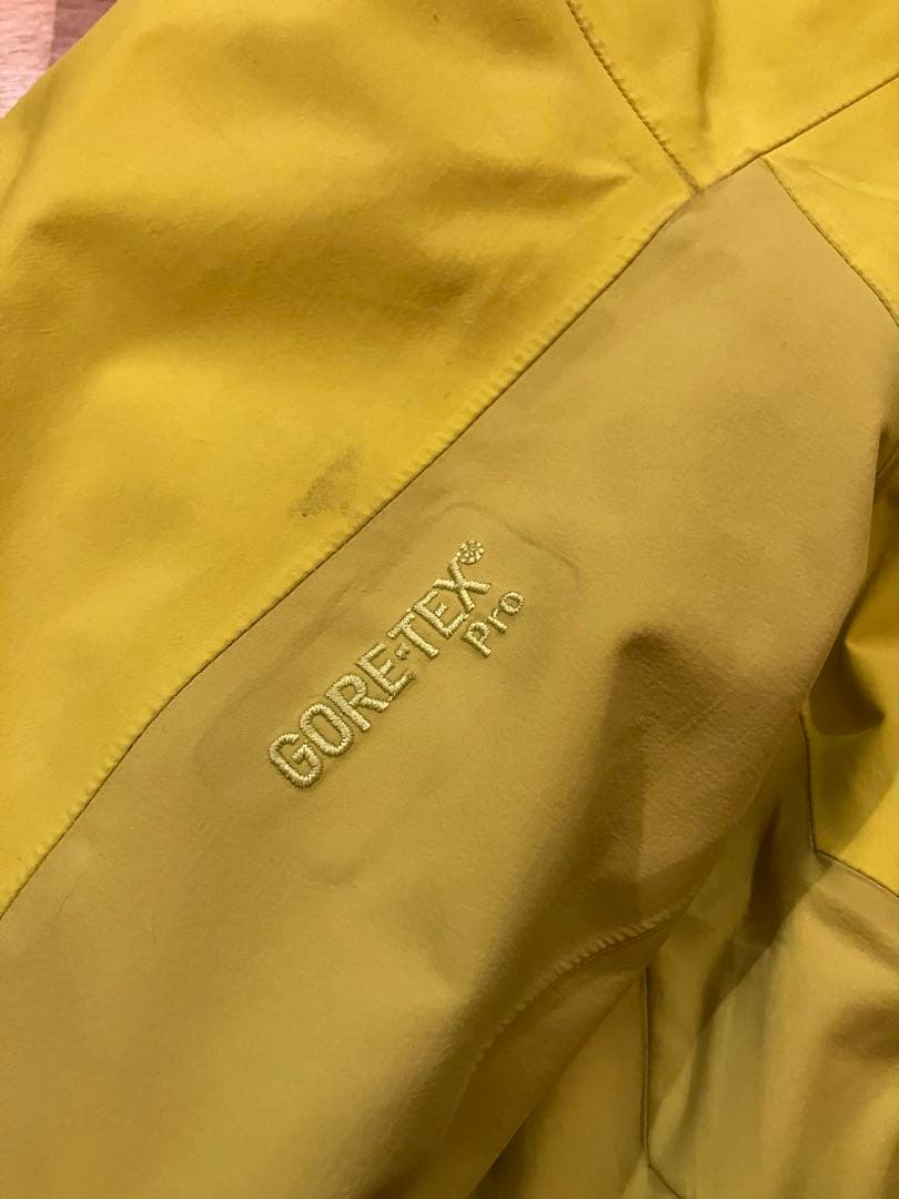 Arc'teryx Modon Jacket GORE-TEX Pro 中綿入り