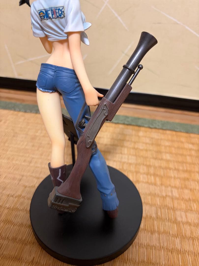 【リペイント】ワンピース ニコ・ロビン フィギュア カスタムペイント 1点物