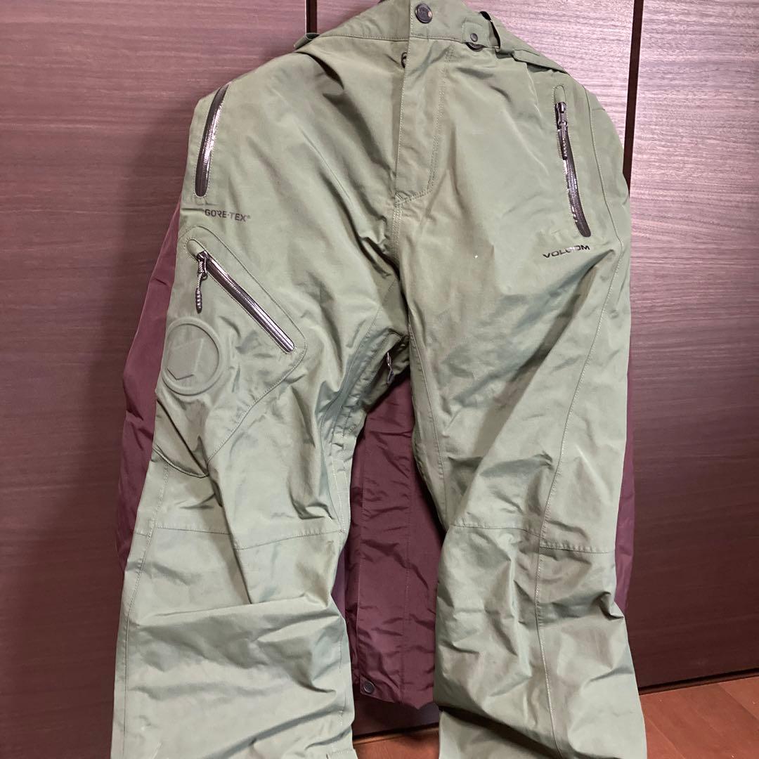 【上下】VOLCOM / スノーボード L GORE-TEX ZIPTECH M