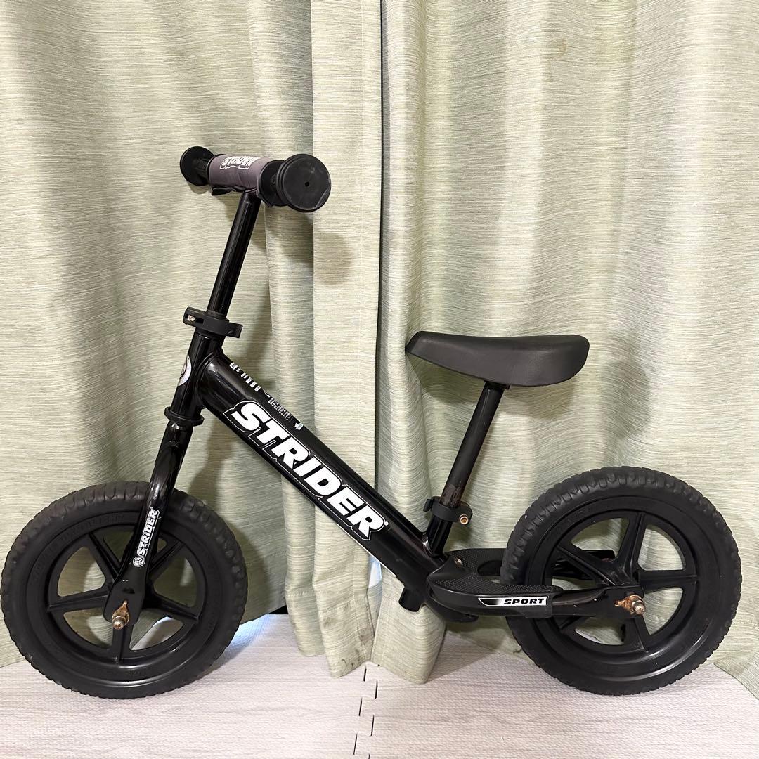 STRIDER ストライダー スポーツモデル 12インチ ブラック キックバイク