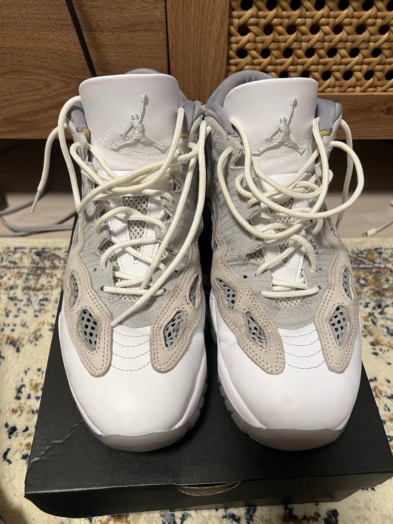 エアジョーダン AIR JORDAN 11 RETRO LOW IE 30cm