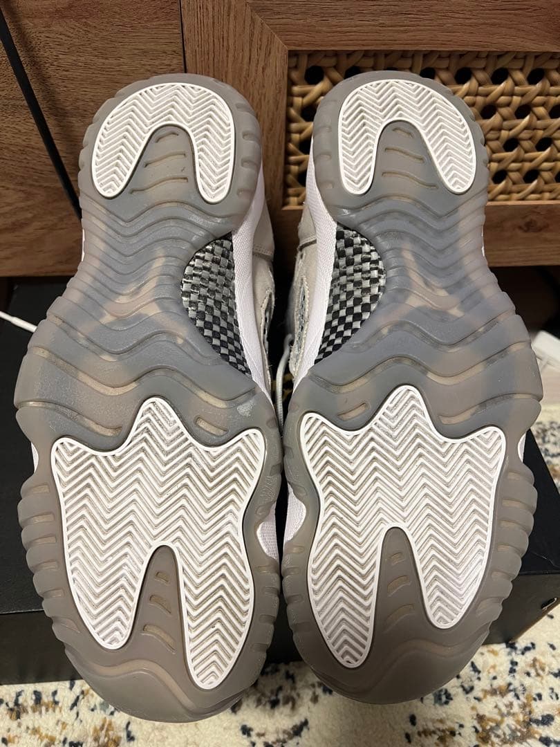 エアジョーダン AIR JORDAN 11 RETRO LOW IE 30cm