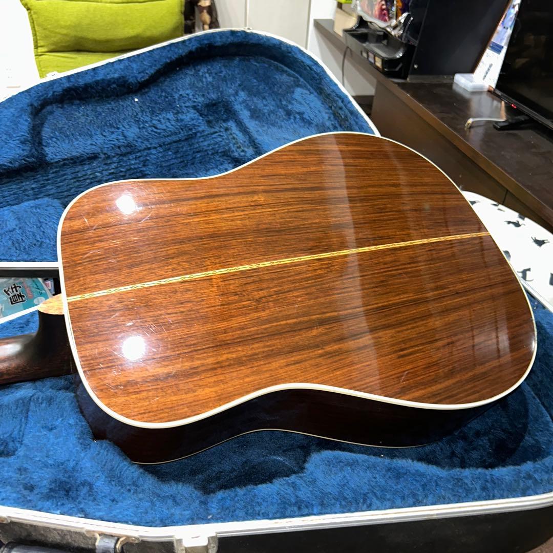 Martin D-28 Standard アコースティックギター