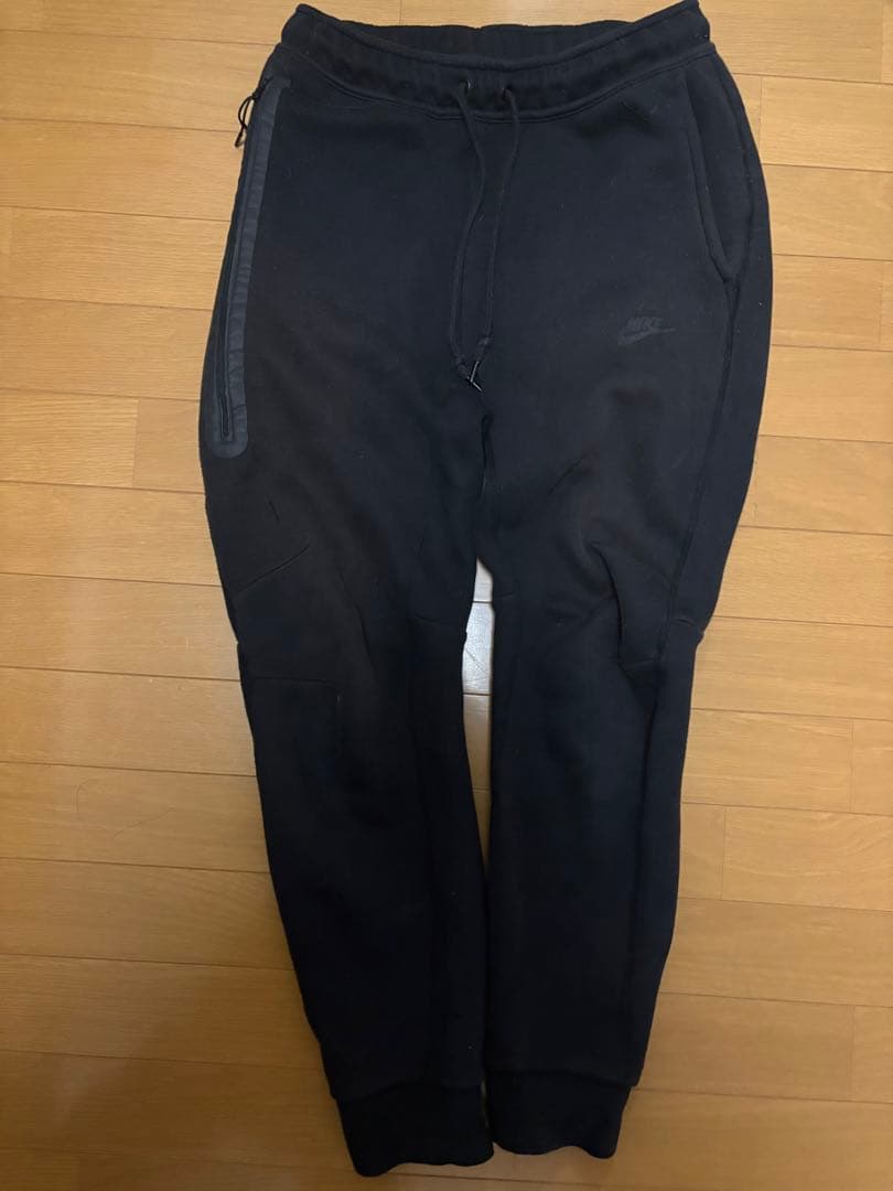 Nike テックフリース黒　下