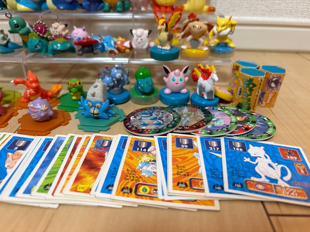 ポケモン 当時物 キーホルダー フィギュア スタンプ シール 貯金箱 まとめ売り