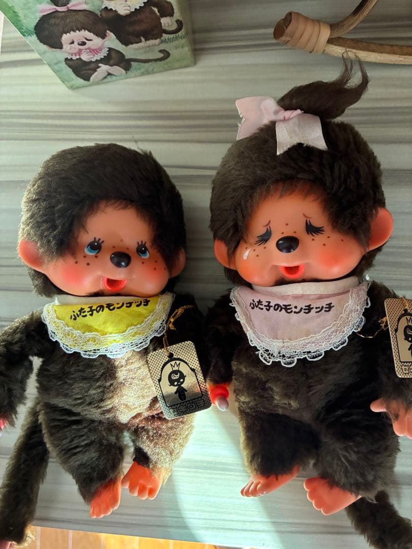 ふた子のモンチッチぬいぐるみ当時物　金紙タグ付きブルーアイ　ロッキングチェア箱入