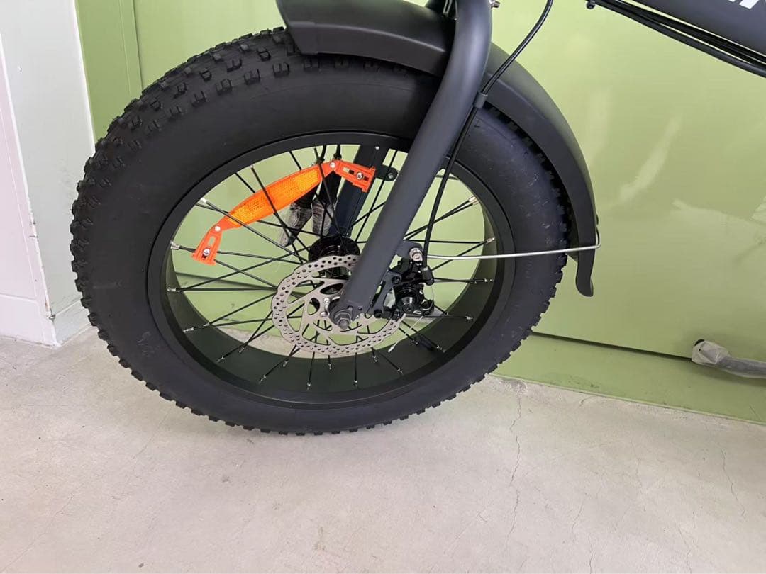 ファットバイク20インチ折り畳みビーチクルーザー自転車 FATBIKE 7段変速