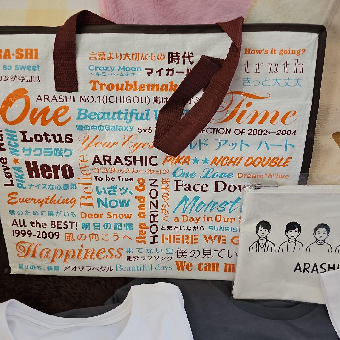 ARASHI Tシャツ・ポーチセット