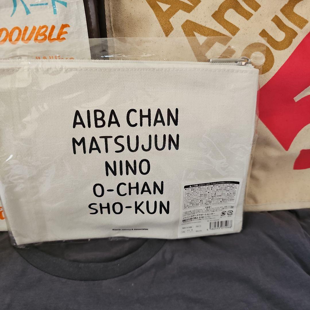 ARASHI Tシャツ・ポーチセット