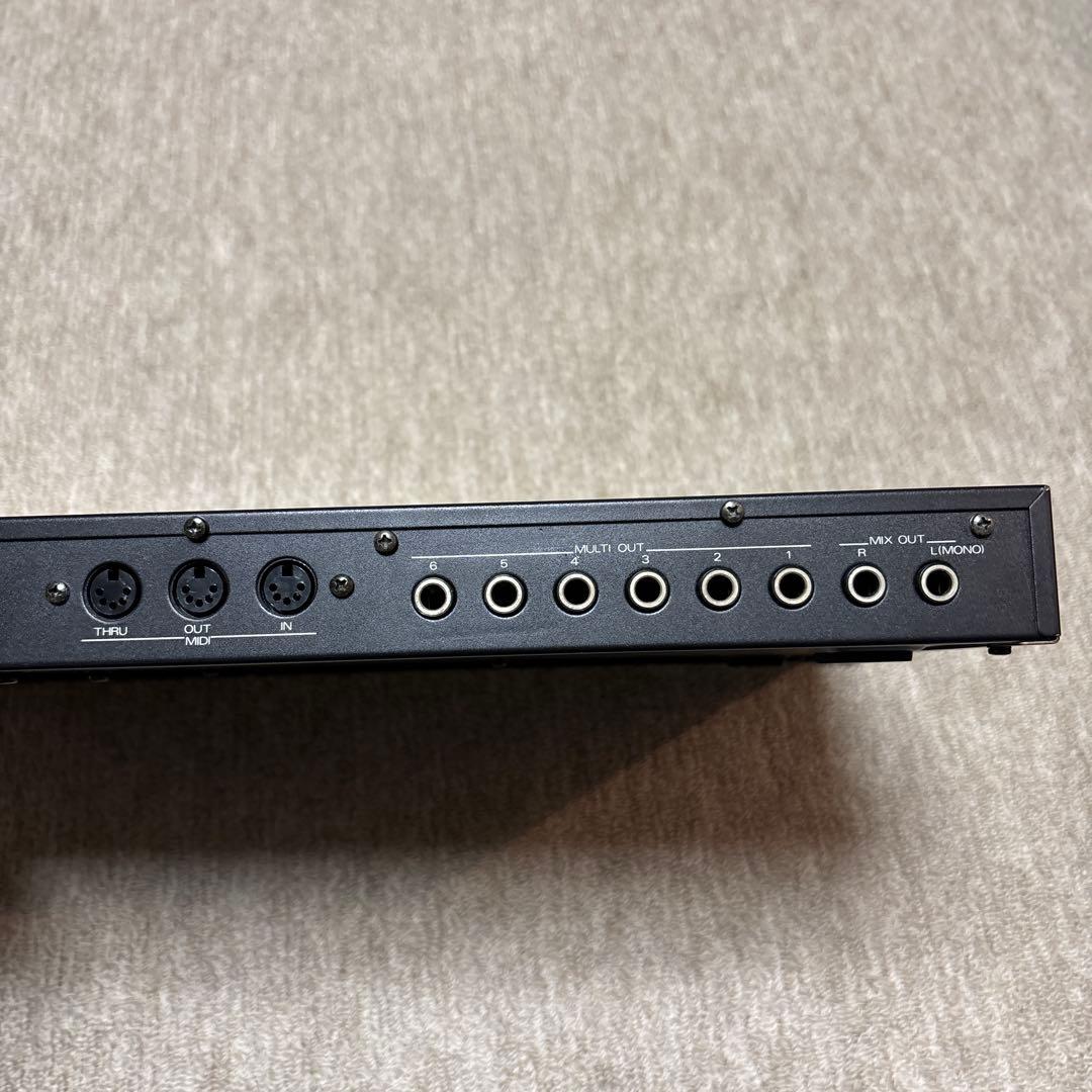 Roland D-110 + ROMカード4枚セット