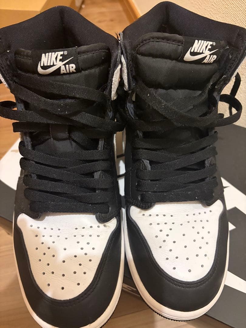 NIKE AIR JORDAN 1 RETRO ブラック/ホワイト 26.5cm