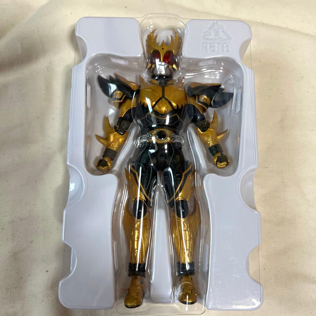 S.H.Figuarts 仮面ライダークウガ ライジングアルティメット
