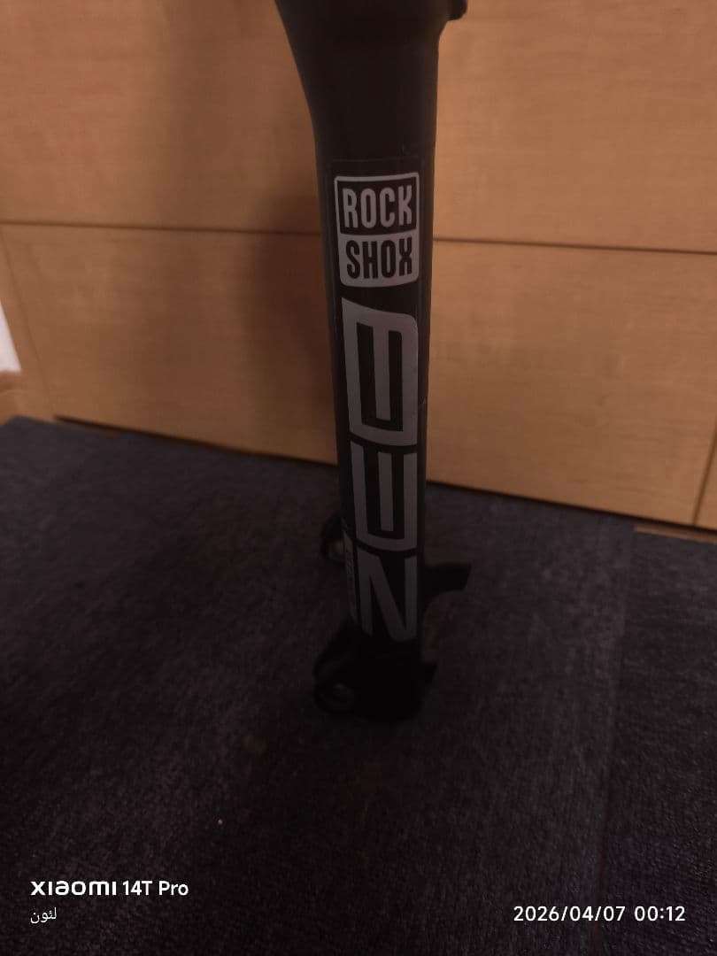 ロックショックスZEB Ultimateサスペンションフォーク ブラック