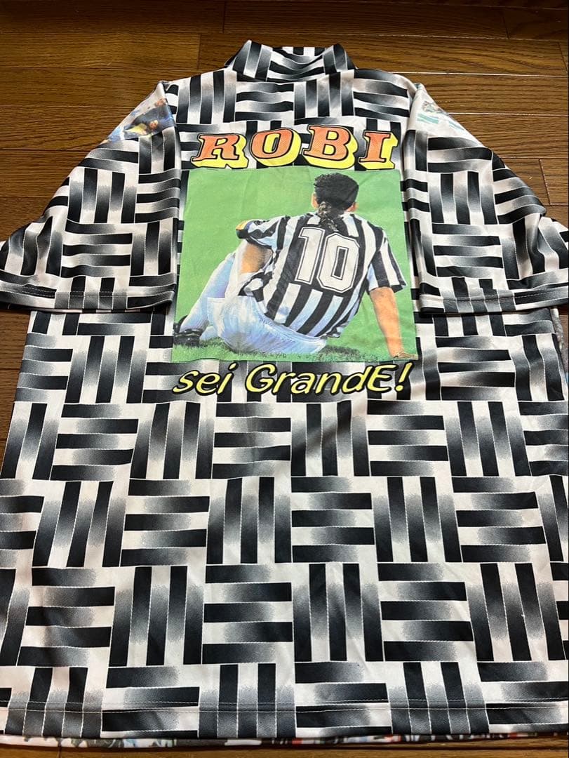 ロベルトバッジオ総柄ゲームシャツ