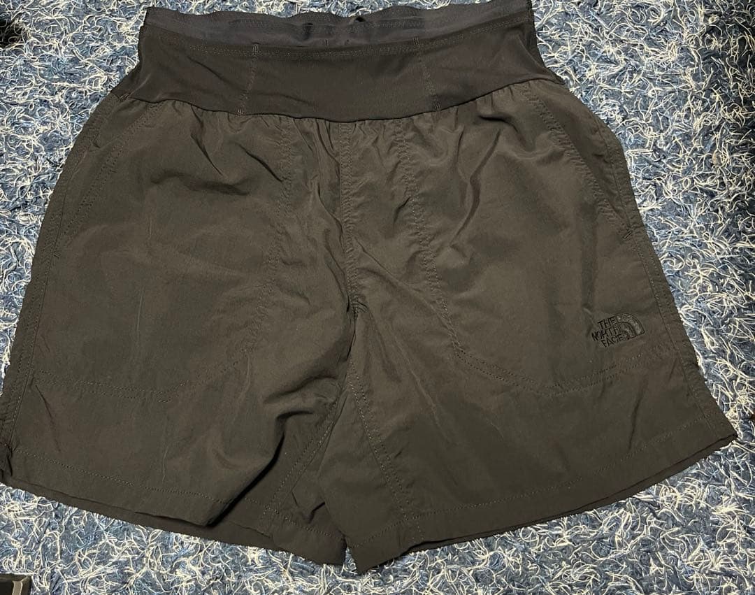 【新品タグ付】ノースフェイス フリーランショーツ ブラック XLサイズ メンズ