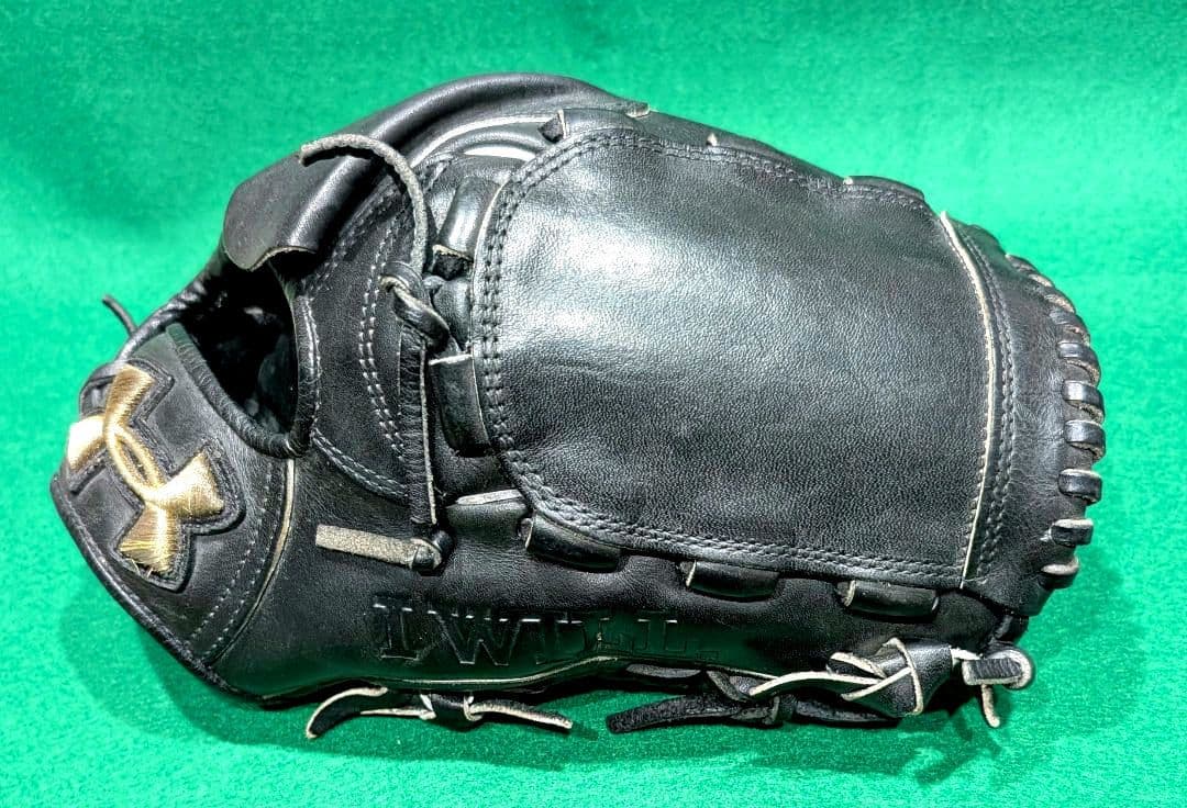 Under Armour ユース　軟式グローブ ブラック
