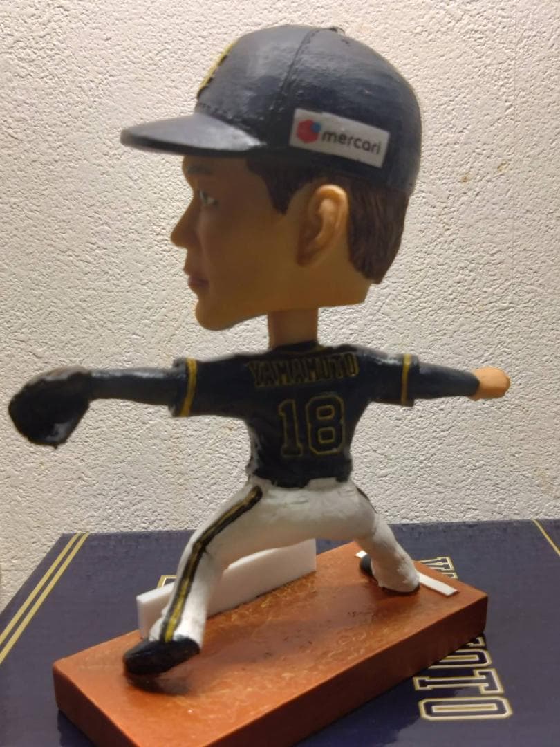 ☆2023年☆山本由伸投手　ボブルヘッド☆
