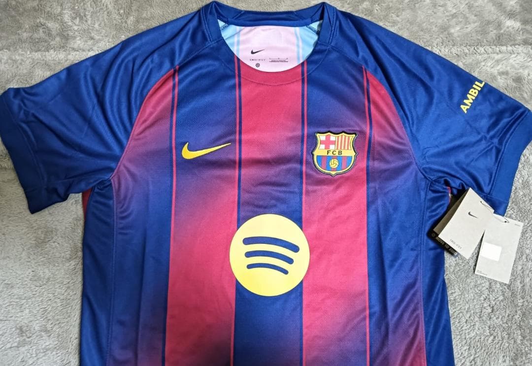浦*い様 NIKE (ナイキ)FCバルセロナ /正規品/未使用/サイズ L