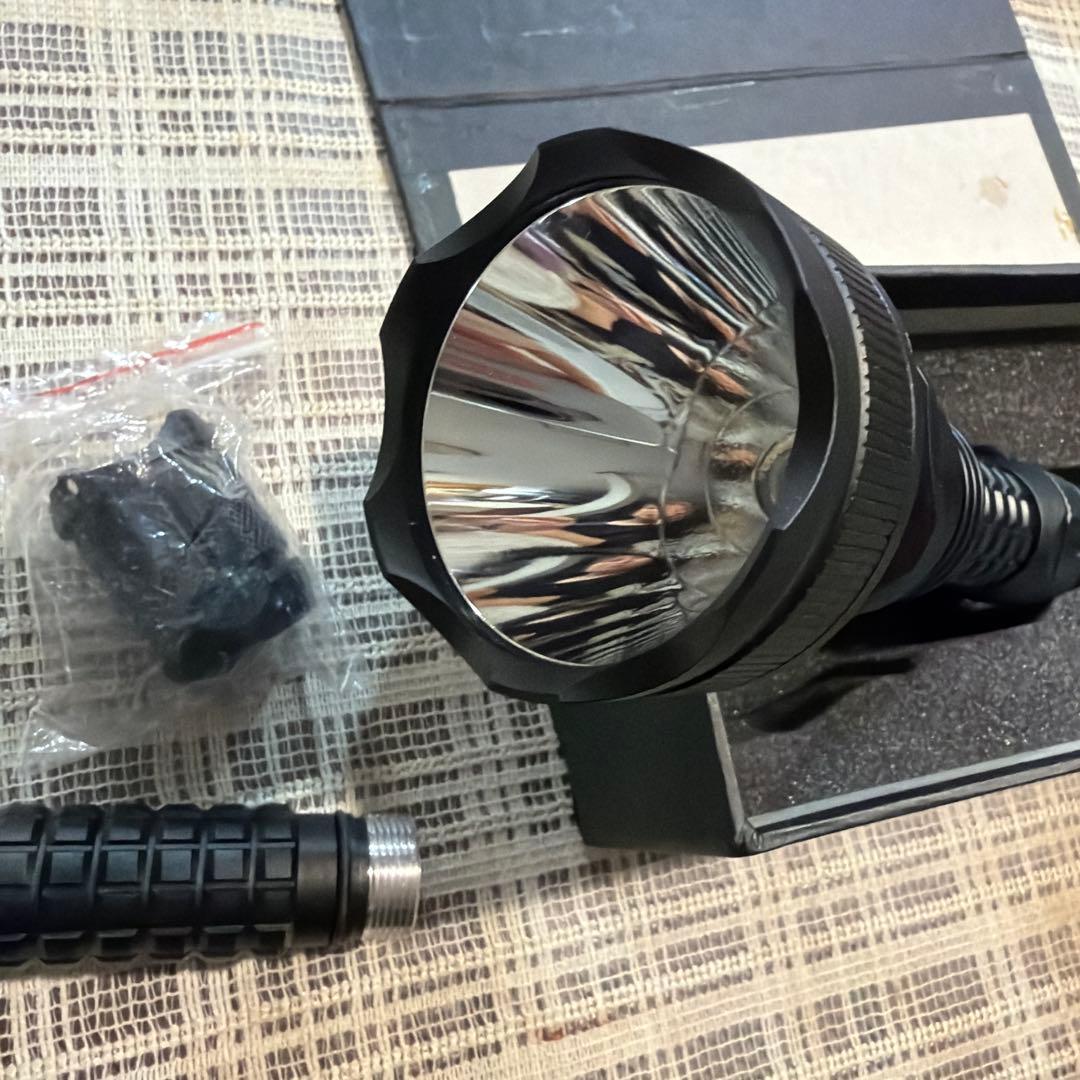 ライト　懐中電灯　SOLARFORCE