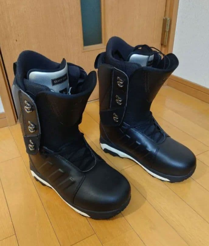 専用！お値下げ！ アディダス スノーボード ブーツ 紐タイプ タクティカルADV