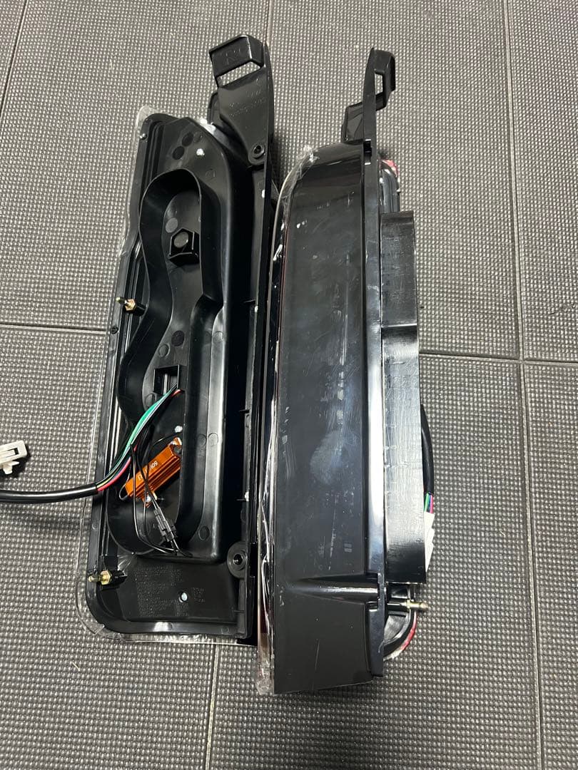 ハイエース　200 系　LEDテールランプ ZERO HOUSE ブレーキランプ