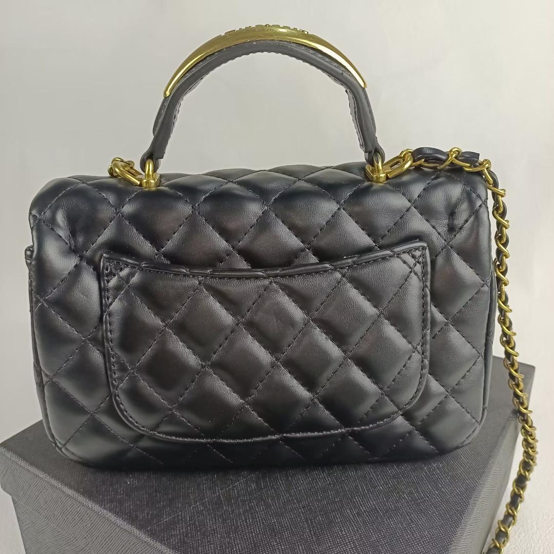 CHANEL ノベルティハンドルゴールドロゴプレートキルティング バッグ 非売品