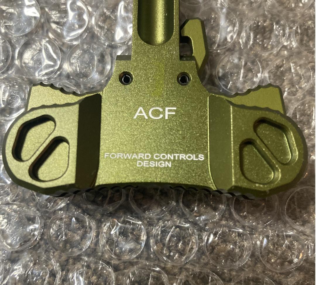 Forward Controls Design チャージングハンドル レプリカ
