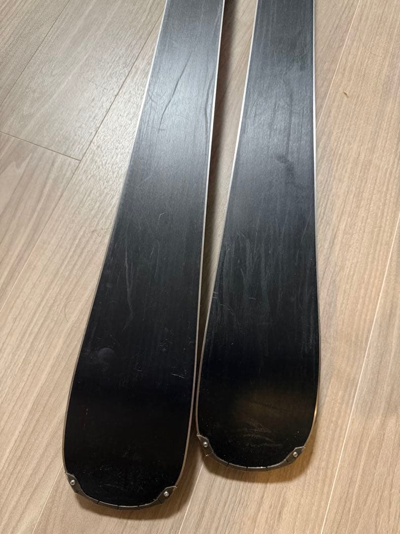 HEAD SHAPE E.V5 スキー + PR11GW 2024年モデル