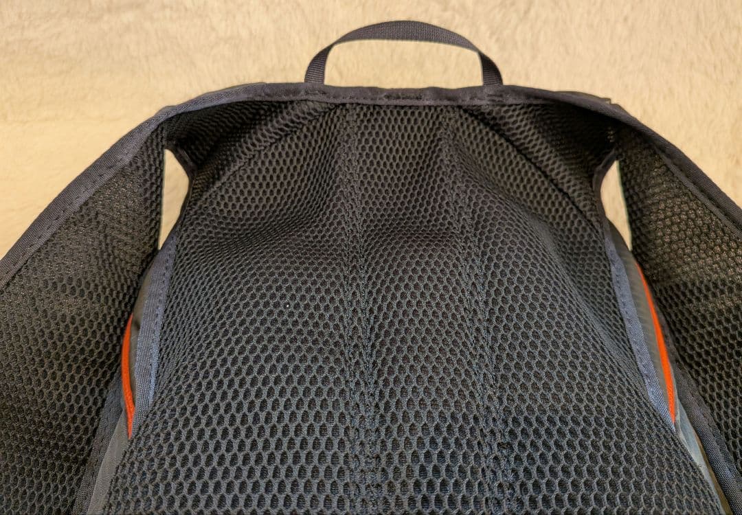 montbell モンベル　アングラーパック 15L　フィッシングベスト
