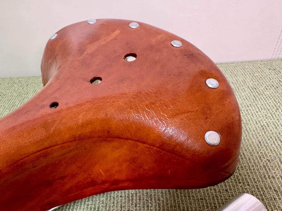 本革　未使用　ブラウン　レザー　サドル 約25cm x 20cm　シートポスト