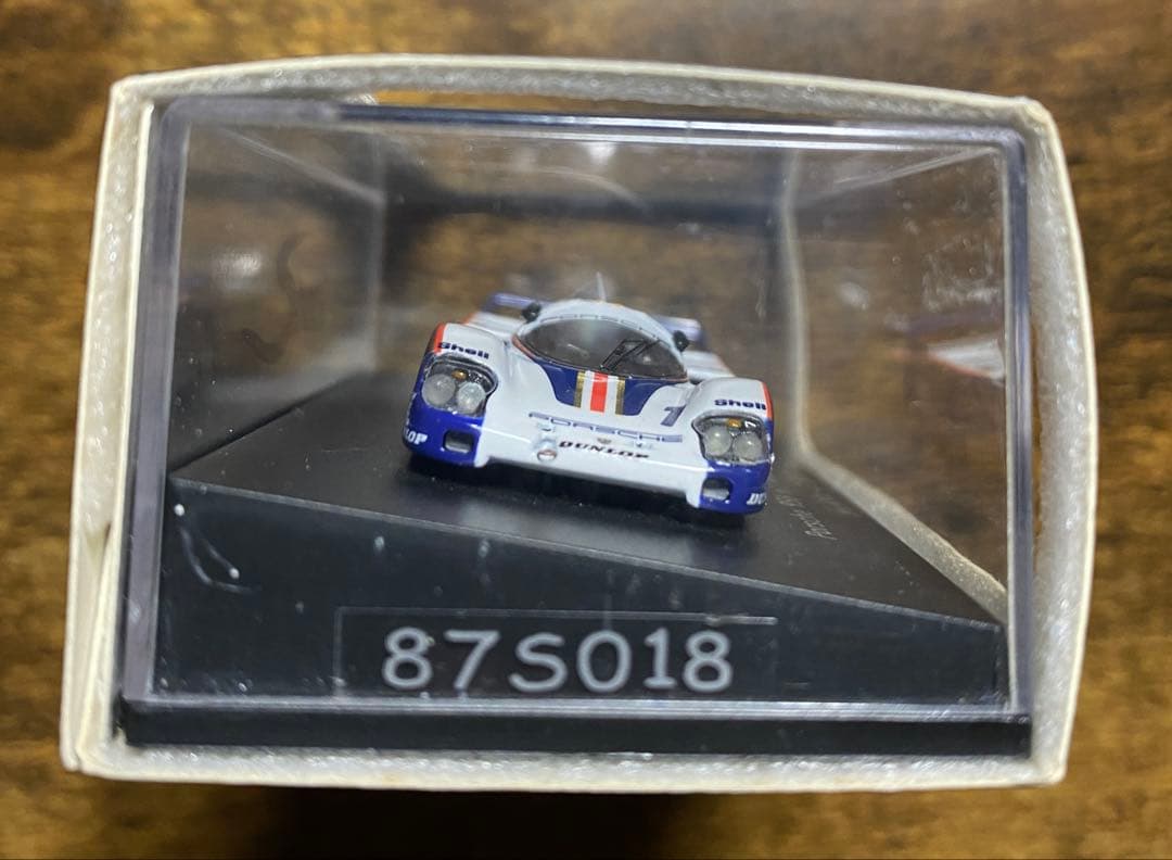 スパークPorsche 956 1982年ル・マン優勝車1/87