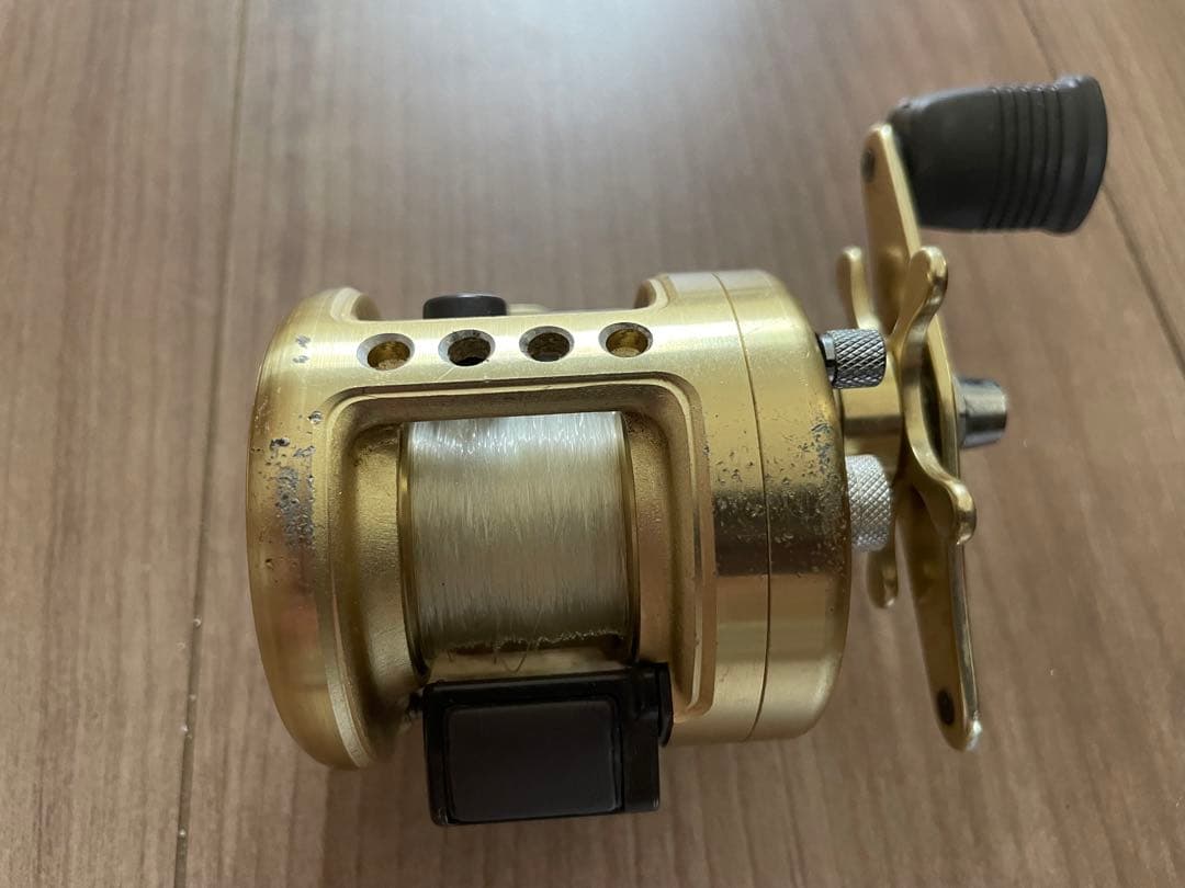 SHIMANO シマノ CALCUTTA 50XTカルカッタ