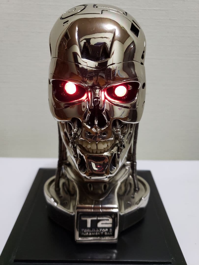 ターミネーターT2 メタルエンドスカル 透明ケース付き