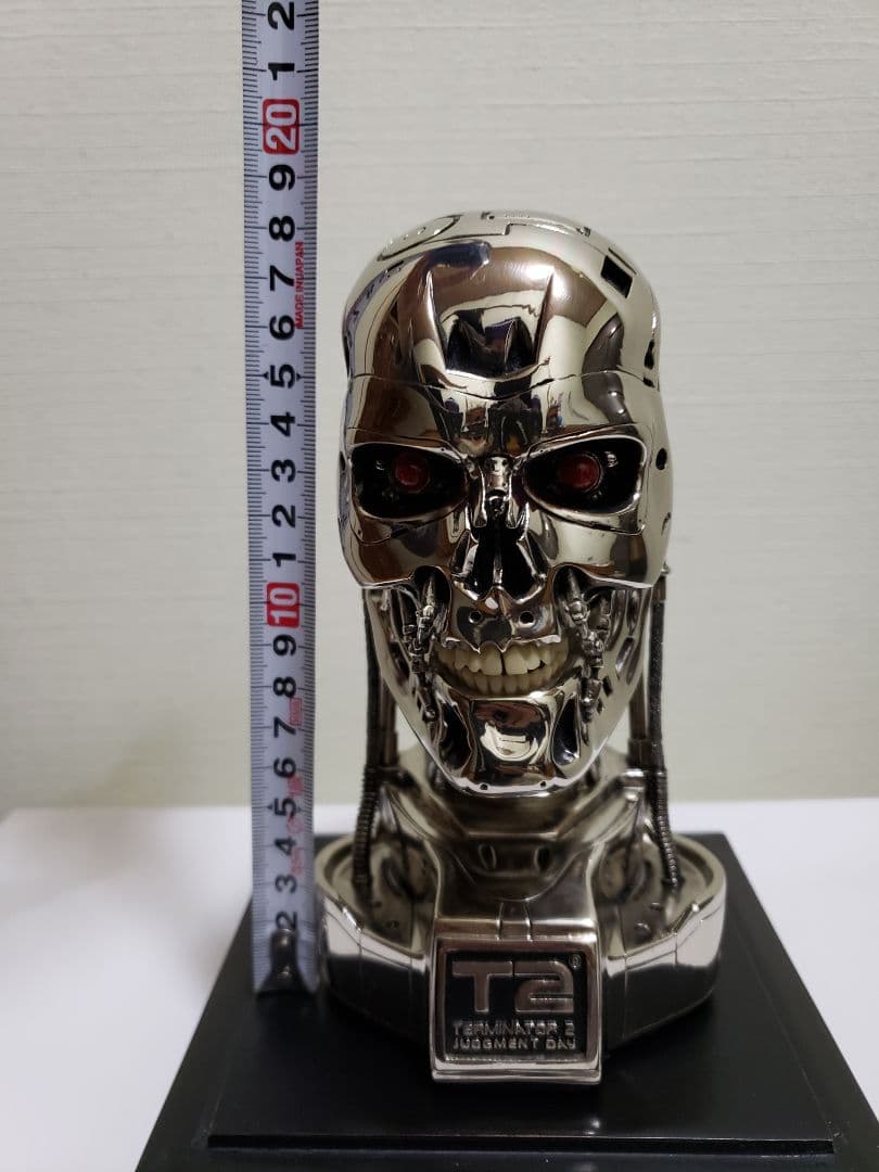 ターミネーターT2 メタルエンドスカル 透明ケース付き