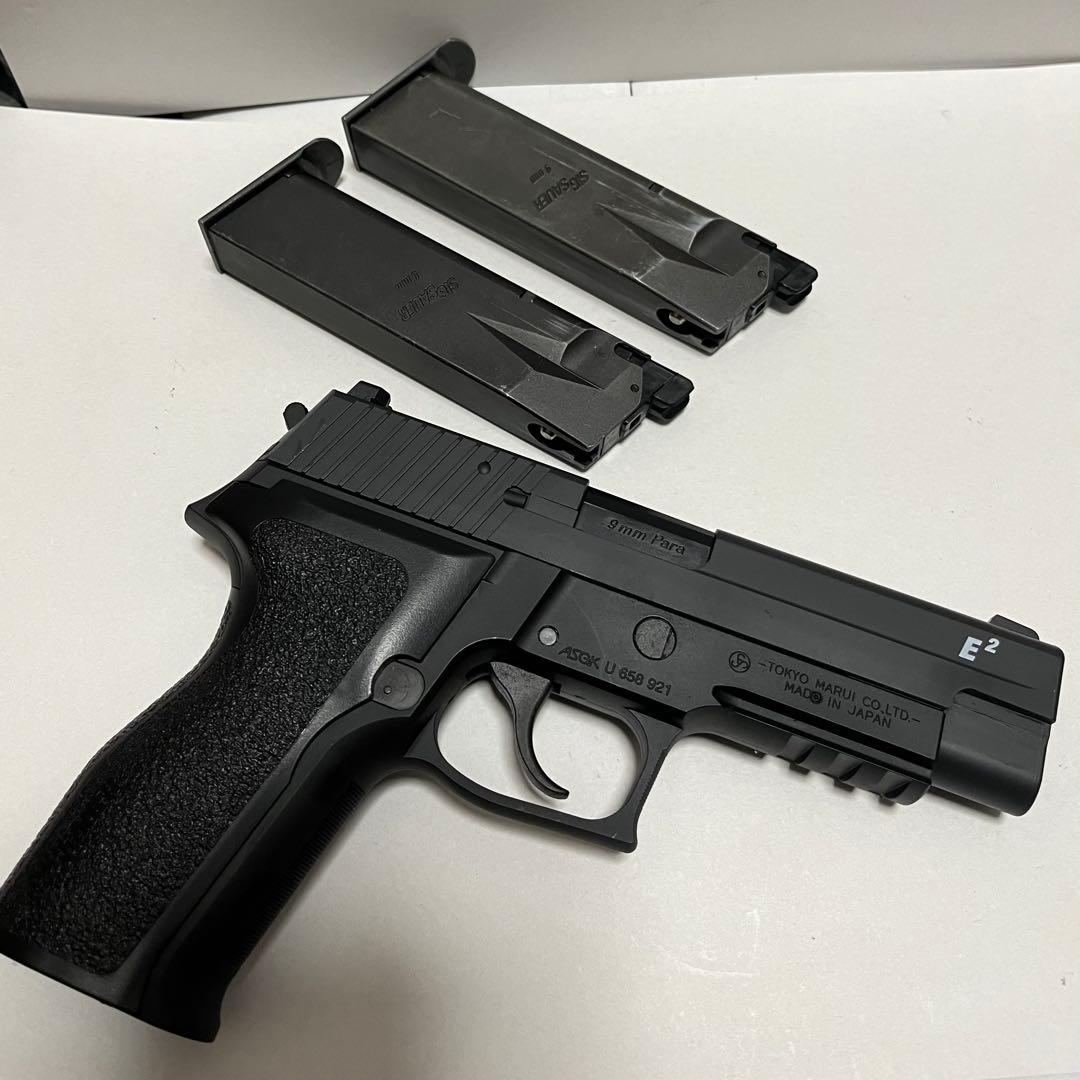 東京マルイSIG SAUER P226 E2ガスブローバック　マガジン計２本