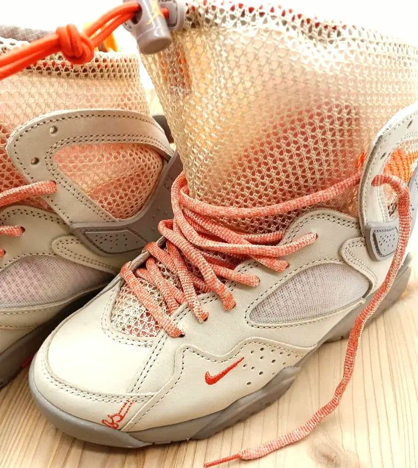 ✨美品✨Nike Jordan 8 女性用シューズ ベージュ/オレンジ