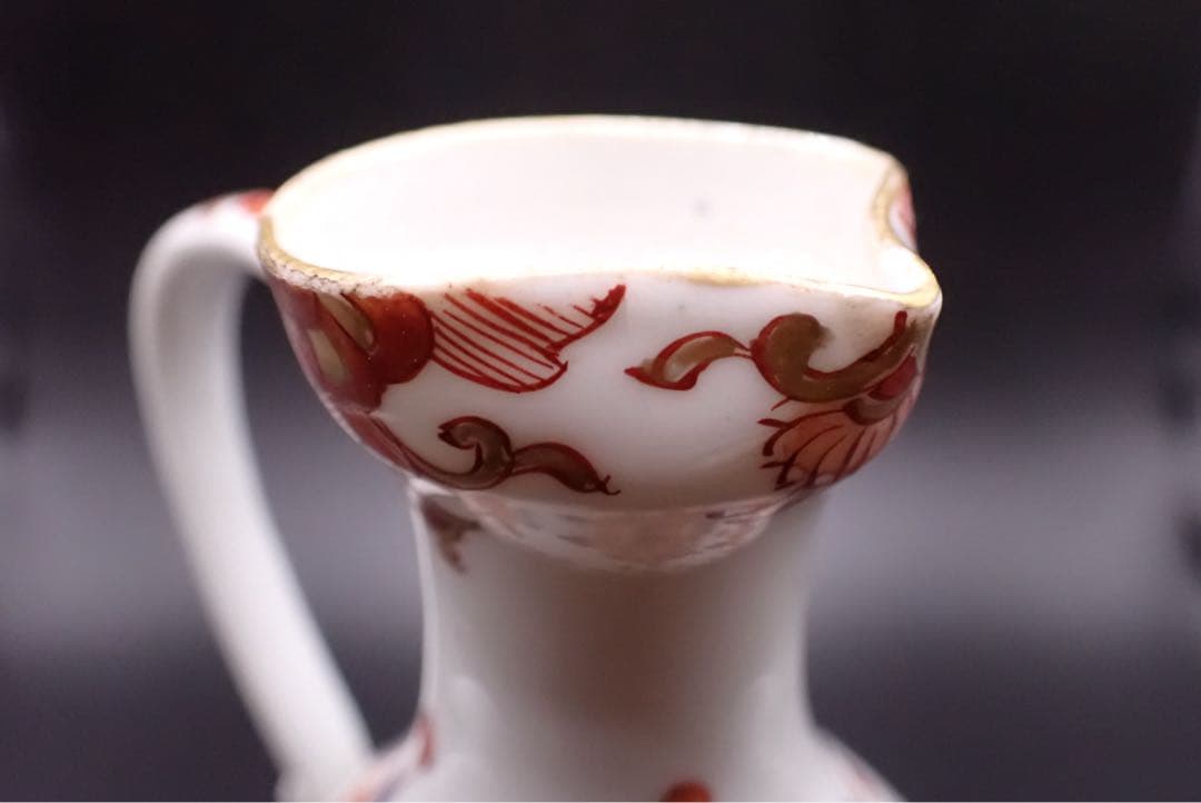 【優品】古伊万里 金彩赤絵 桜尽くしに隠れみの図 骨董品 アンティーク （青④）