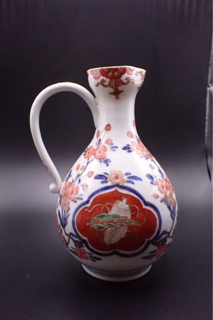 【優品】古伊万里 金彩赤絵 桜尽くしに隠れみの図 骨董品 アンティーク （青④）