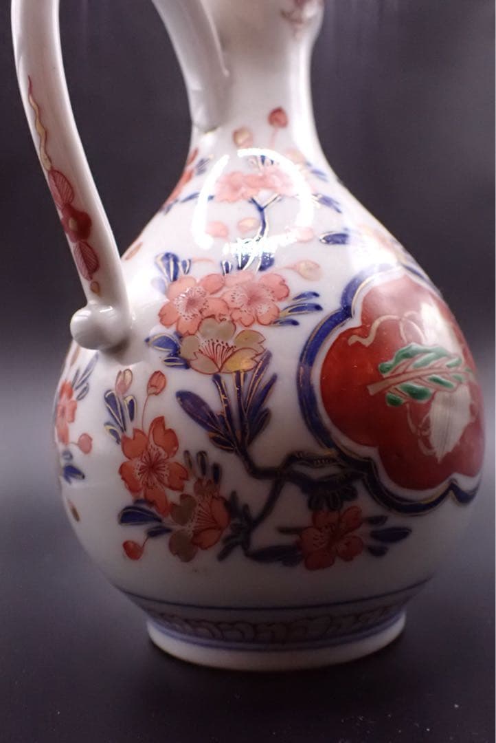 【優品】古伊万里 金彩赤絵 桜尽くしに隠れみの図 骨董品 アンティーク （青④）