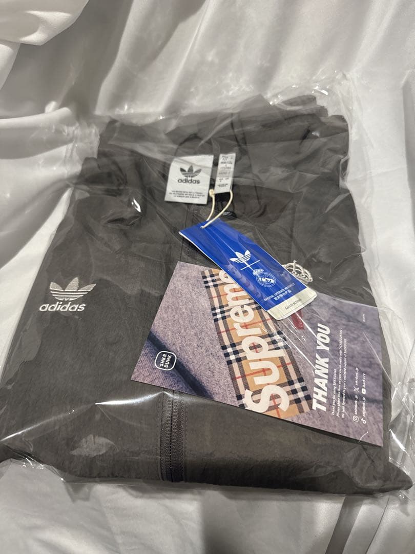 レアルマドリード　トラックジャケット　adidas originals