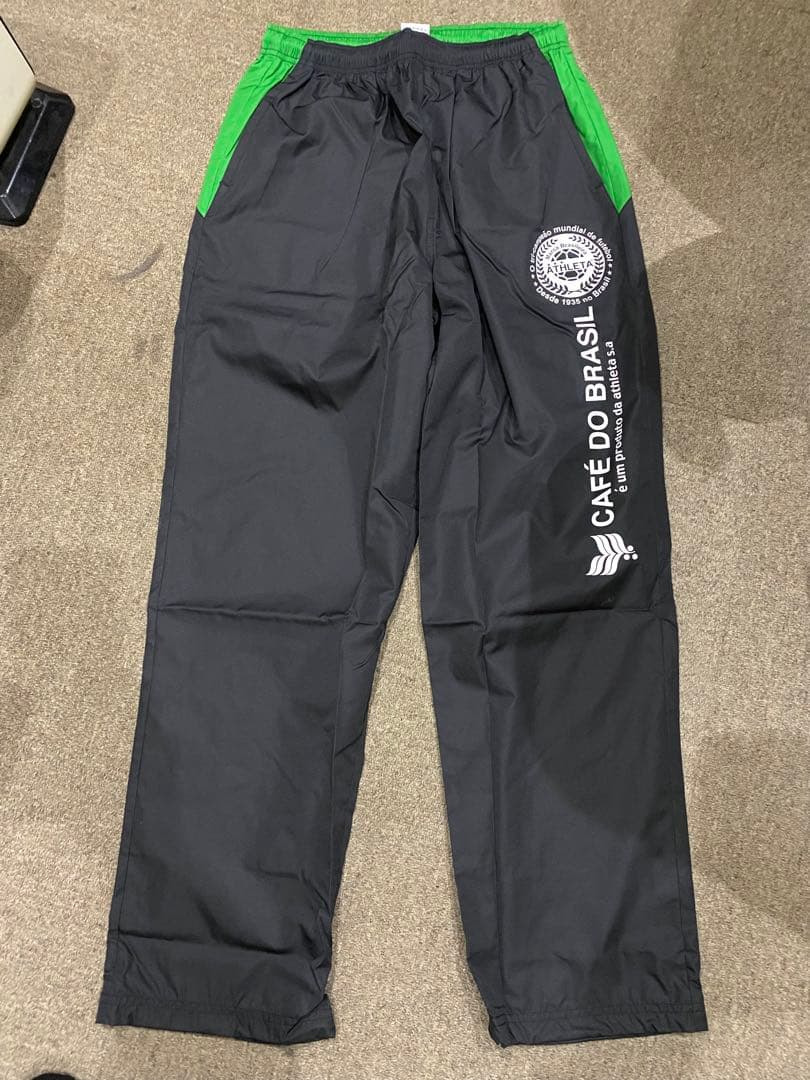 ATHLETA ピステ上下 黒/緑　サイズO