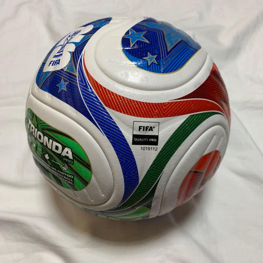 アディダスサッカーボールTRIONDA２０２６ ワールドカップ５号公式試合球