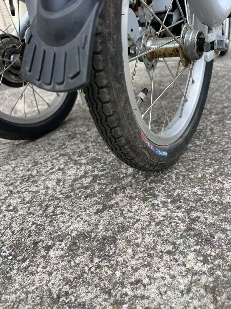 （株）カイホウジャパン　電動アシスト三輪自転車　ashiraku　充電器付