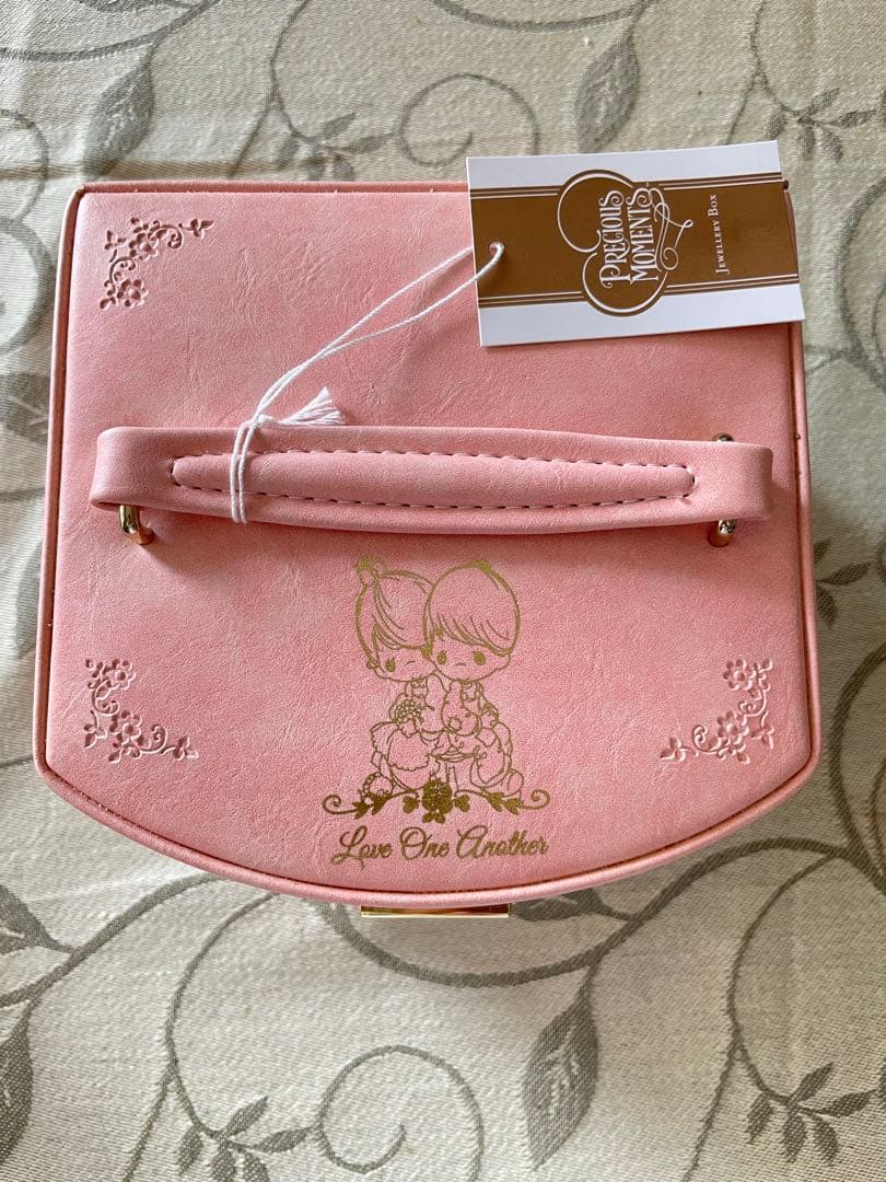 レア　新品　鍵付き３段ジュエリーボックス（ピンク）