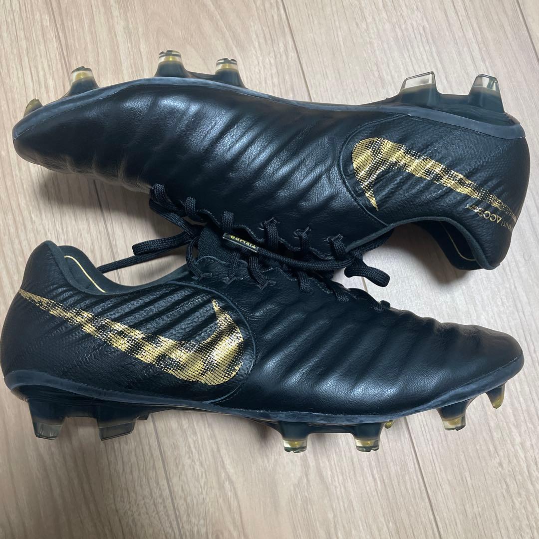 TIEMPO LEGEND 7 ELITE FG Black Gold ②