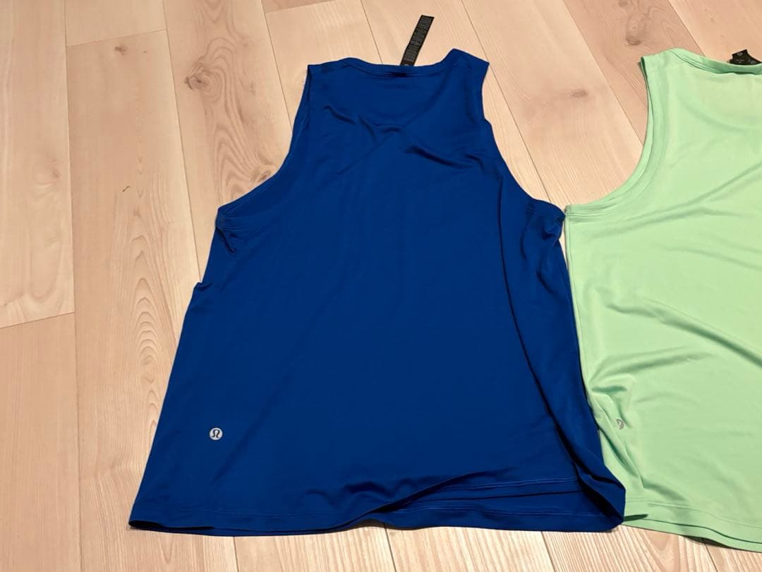 Lululemon ノースリーブ タンクトップ Mサイズ