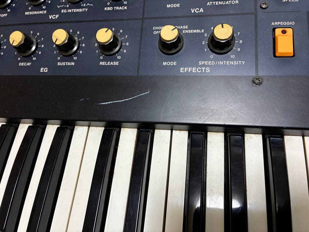 KORG Polysix ヴィンテージアナログシンセサイザー　ハードケース付き